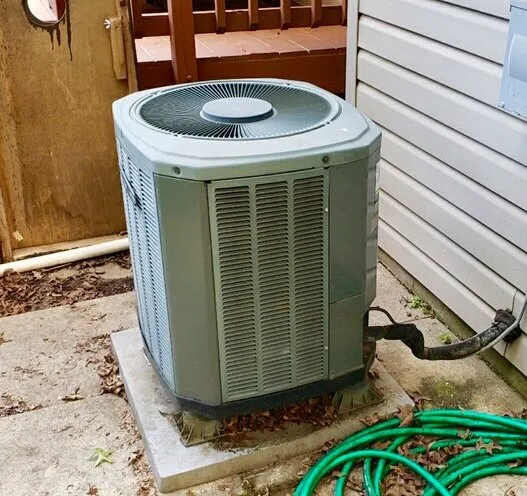 Slide of Airecom Services