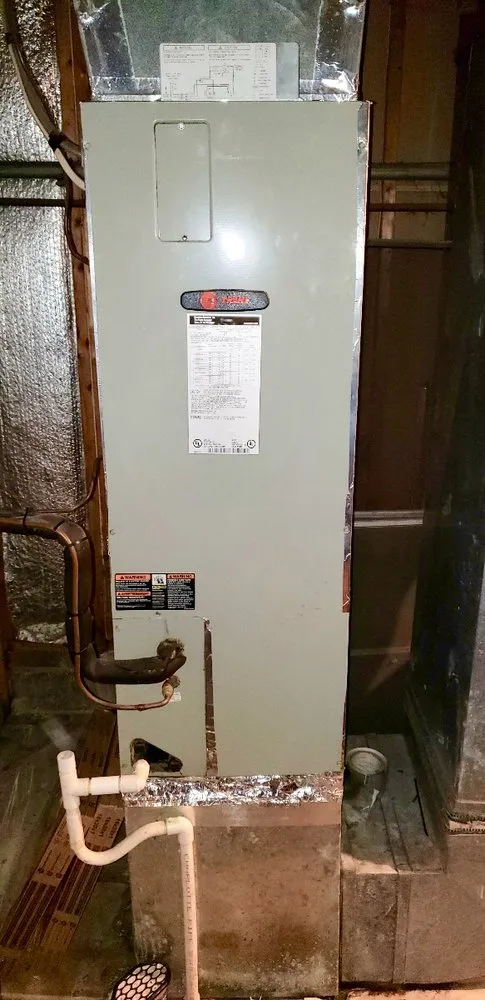 Slide of Airecom Services