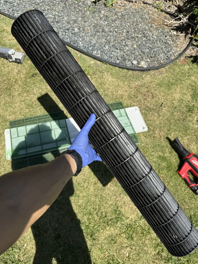 Slide of AirEsthetic