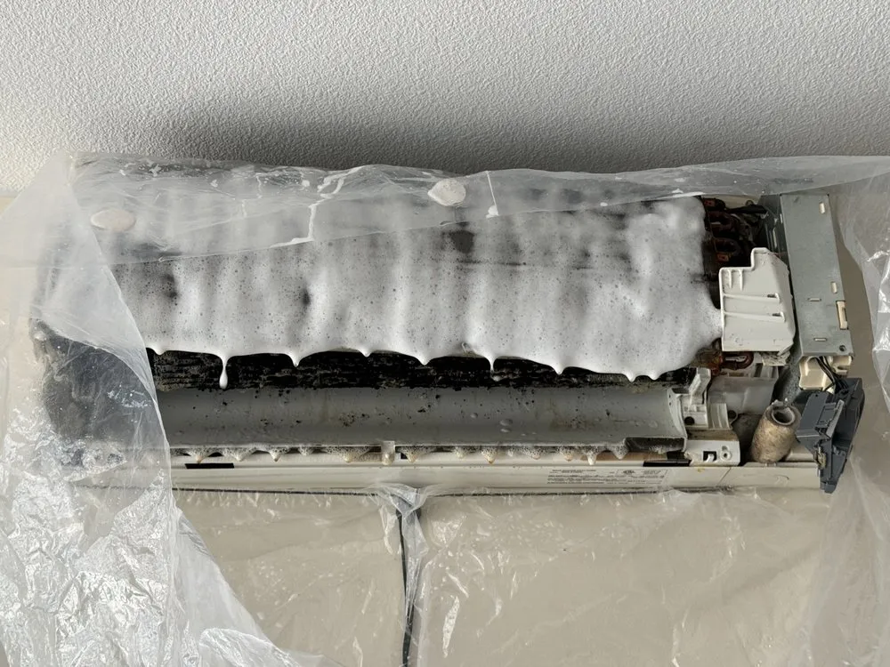 Slide of AirEsthetic