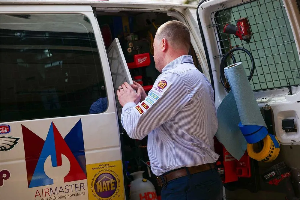 Slide of AirMaster Heating & Cooling Specialists