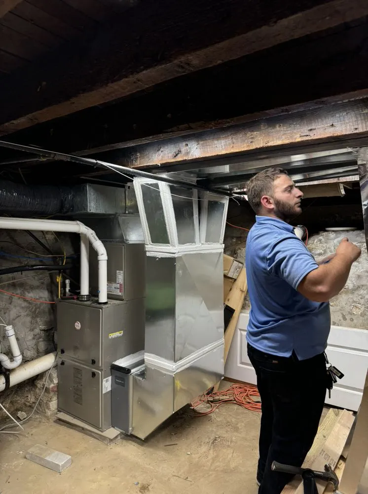 Slide of AirMaster Heating & Cooling Specialists