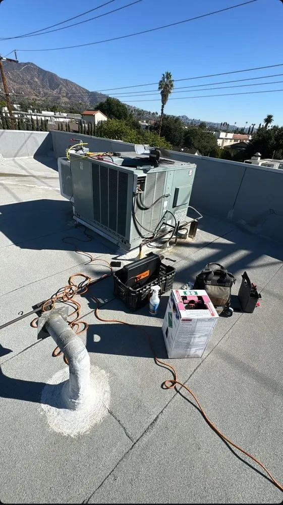 Certified AC repair experts serving San Fernando Valley, CA - AirMaster Solutions