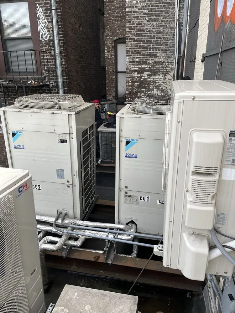 Slide of Airmax Inc.