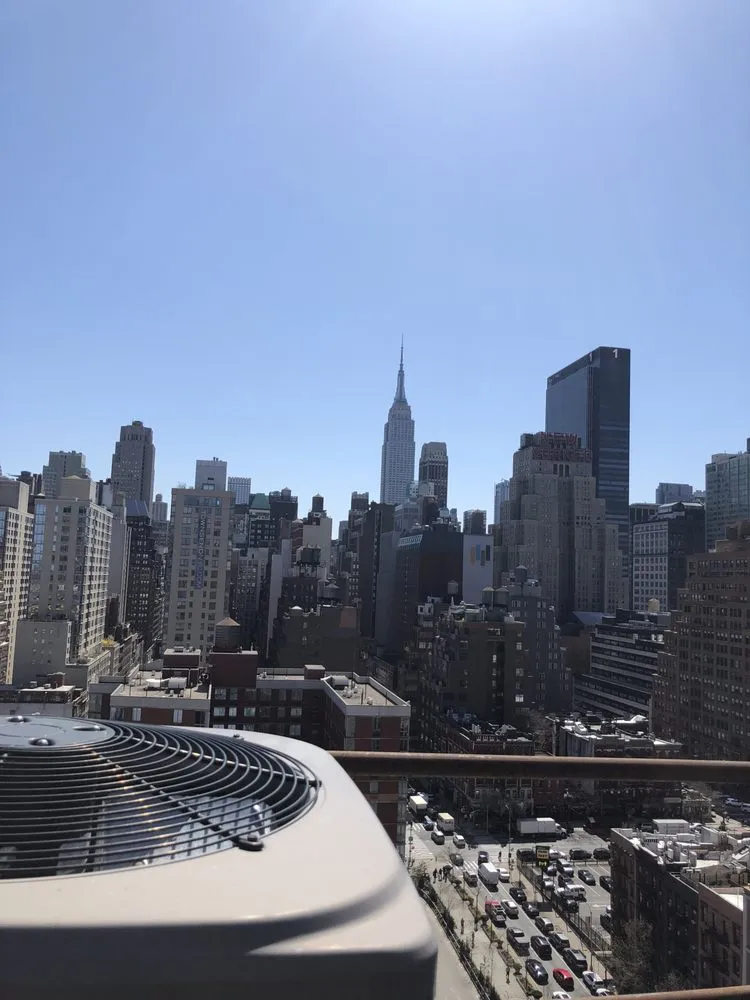 Slide of Airmax Inc.