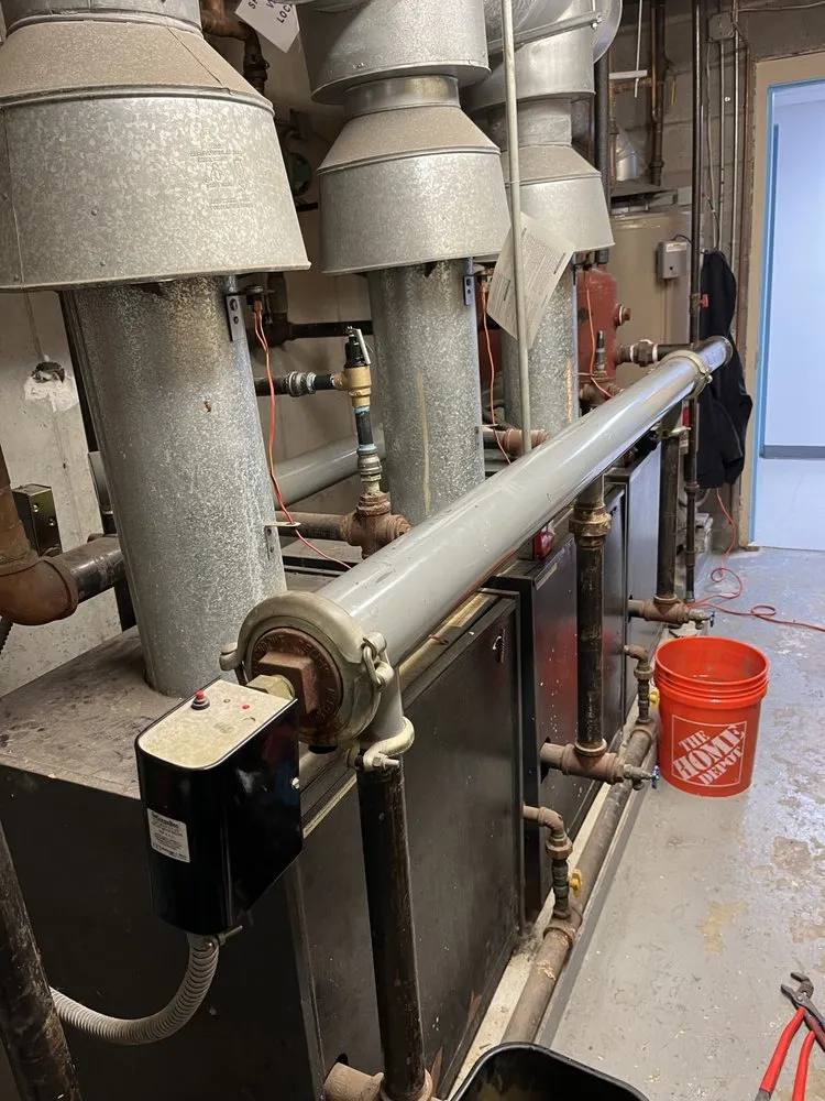 Slide of Airmax Inc.