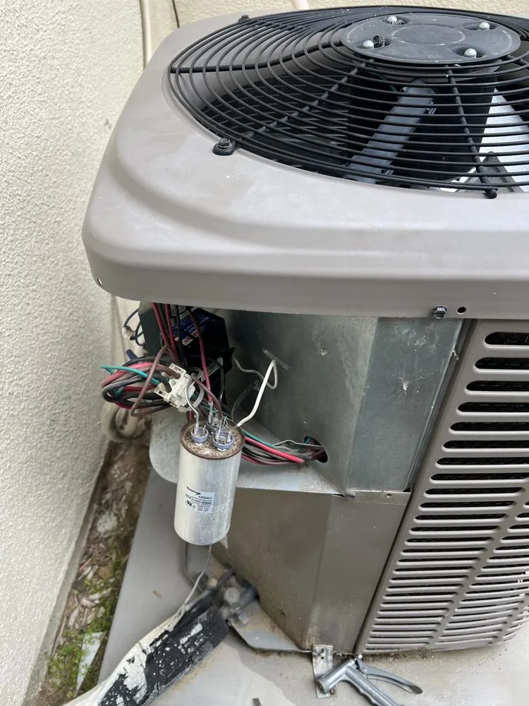 Slide of Airmax Pros