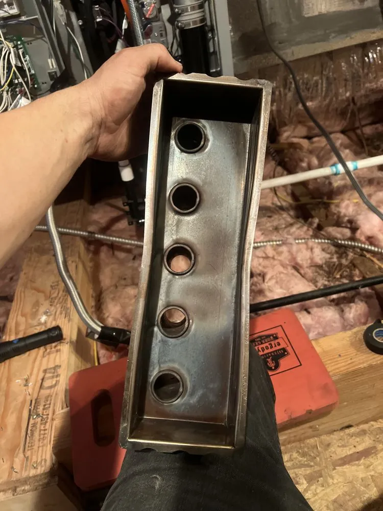 Slide of Airmax Pros