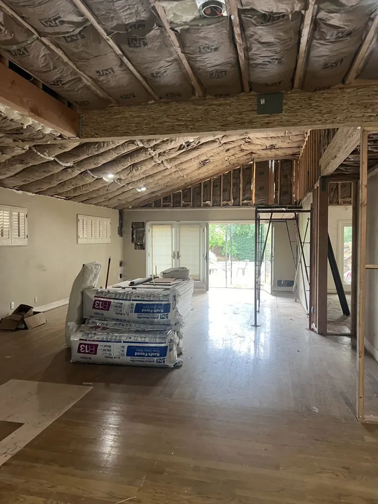 Slide of Airmax Pros