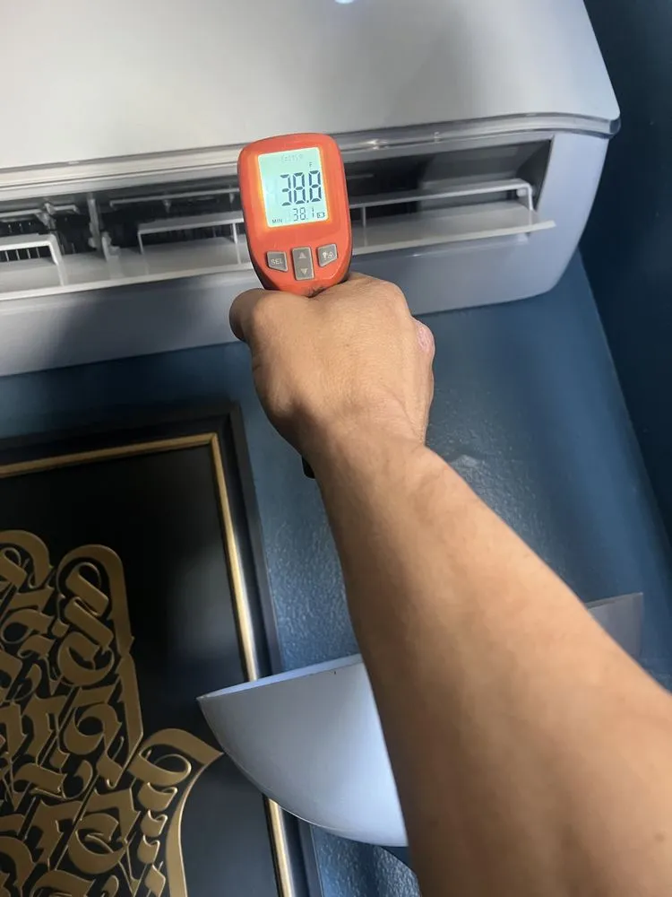 Slide of Airmax Pros