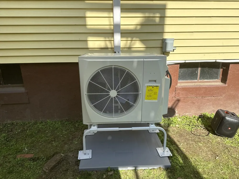 Slide of Airmax Solutions