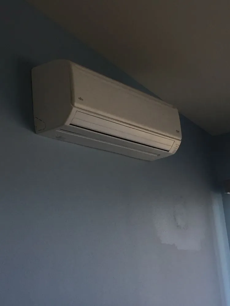 Slide of Akamai Air Conditioning and Refrigeration