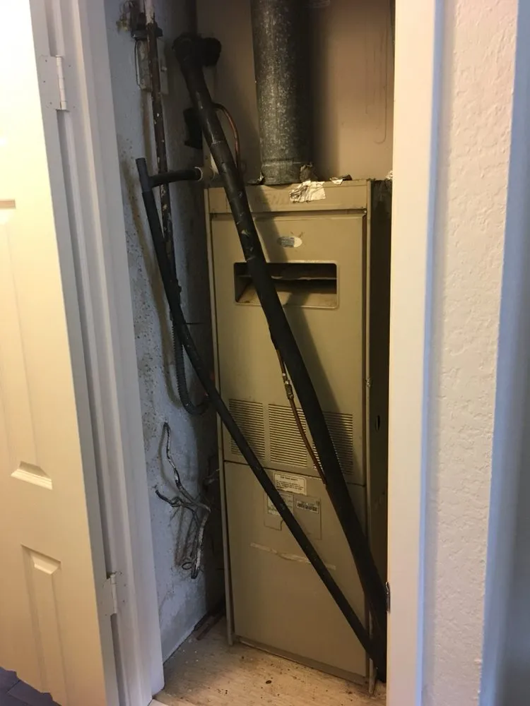 Slide of Aken's Affordable Air