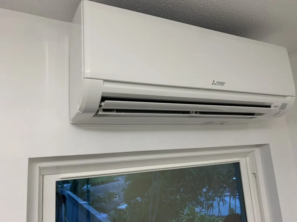 Slide of Akiona Air Conditioning