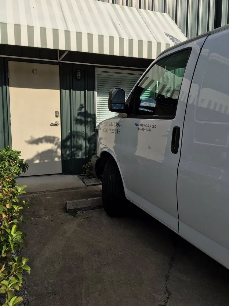 Slide of Alberto AC & R