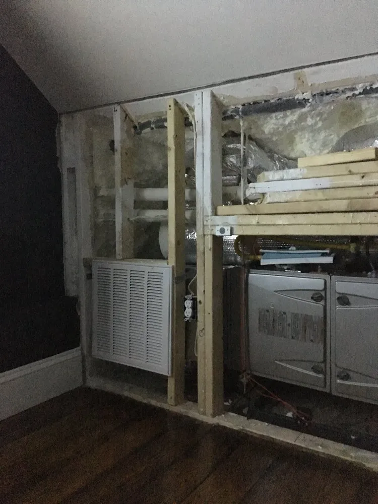 Slide of Alewife Air