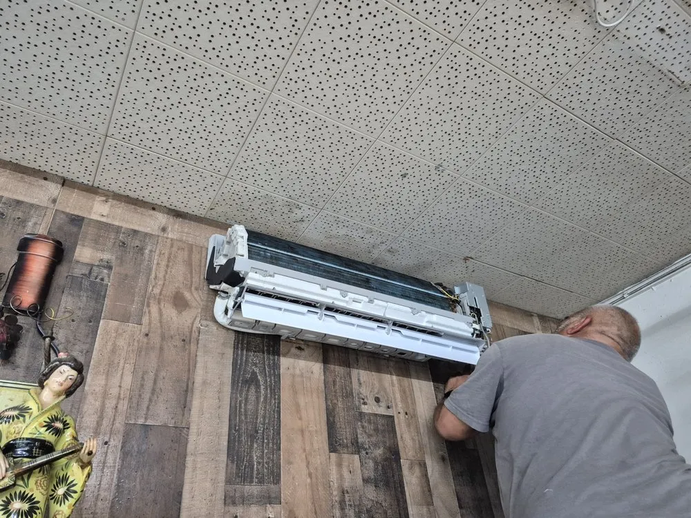 Slide of Alexa& Chris Remodeling