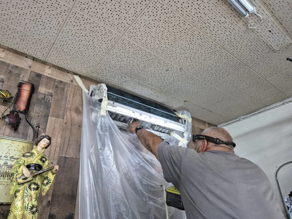 Slide of Alexa& Chris Remodeling