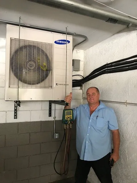 Slide of Alexairservice