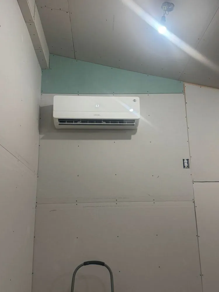 Slide of Alexis Electrician and Air Conditioner Services