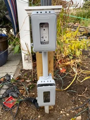 All Green Electric Logo