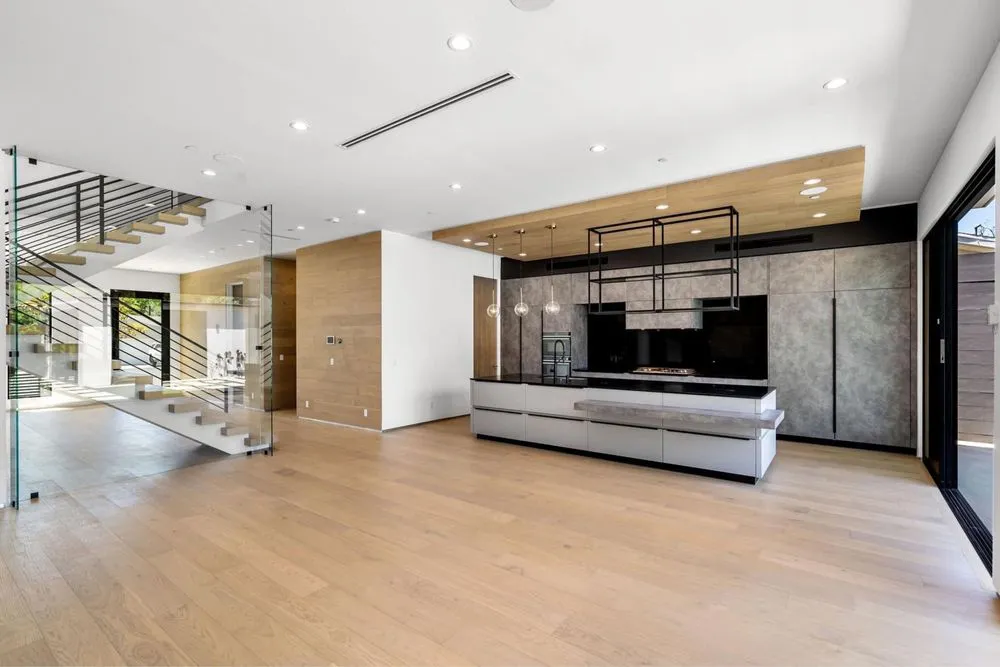 Slide of All Weather Masters