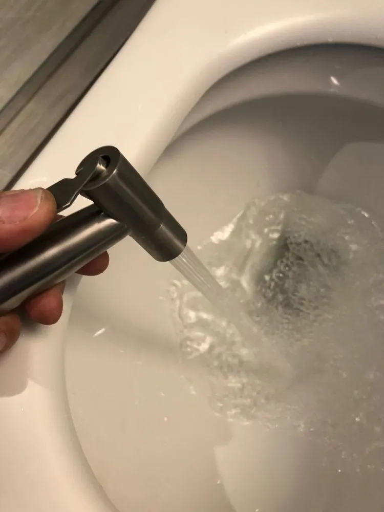 Slide of Alvarez Services