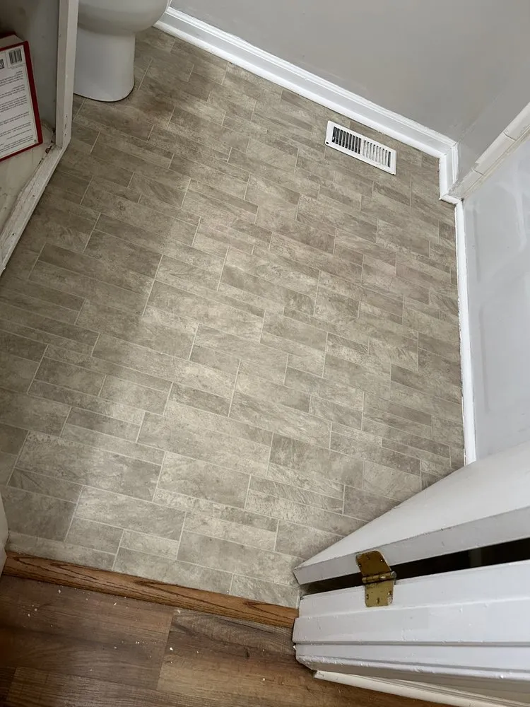 Slide of A&M Contracting