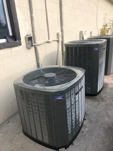 Slide of AmeriAir Heating & Air