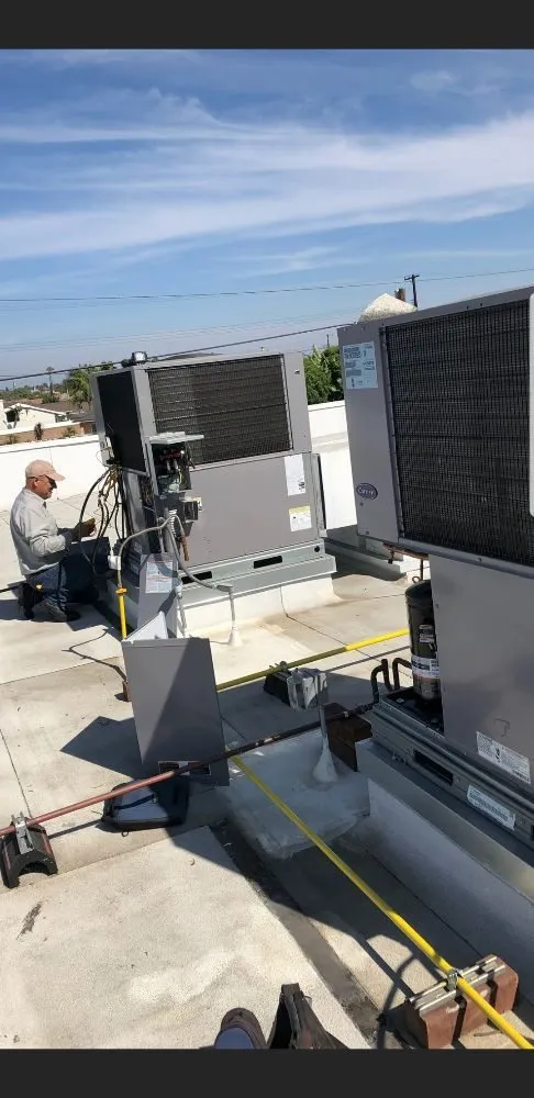 Slide of American Air Advance