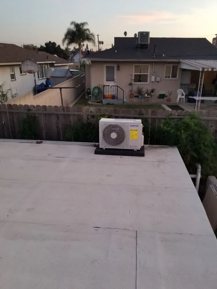 Slide of American Air Advance