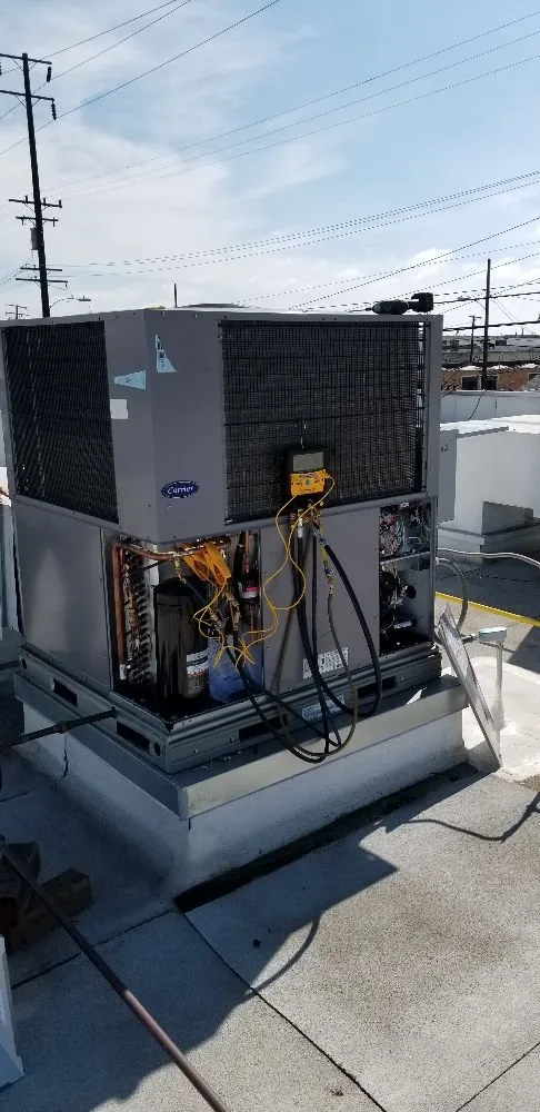 Slide of American Air Advance