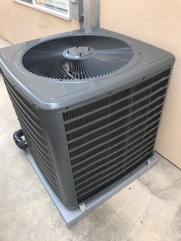 Slide of American Air Advance