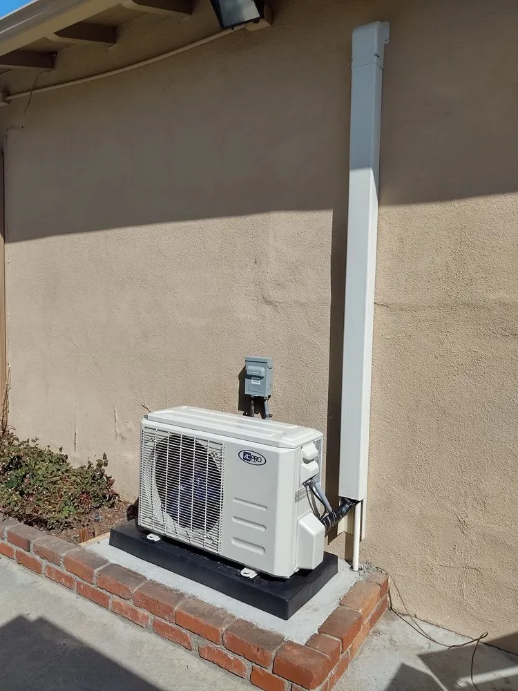 Slide of American Air Advance