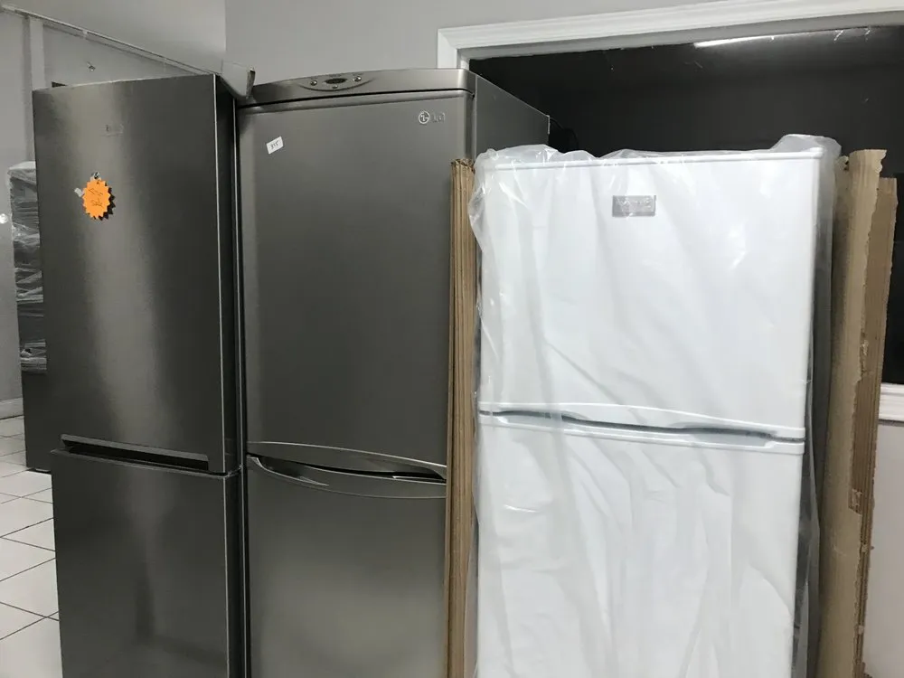 Slide of american appliance warehouse