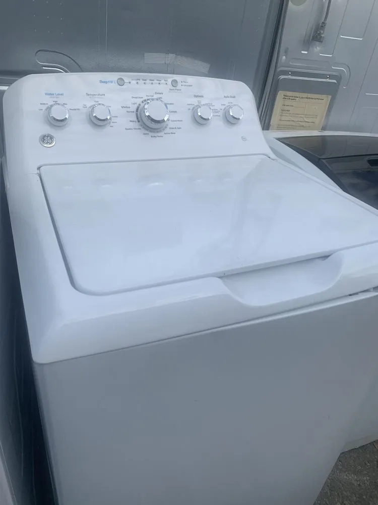 Slide of american appliance warehouse