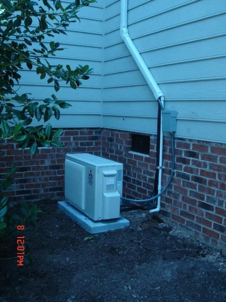 Slide of American Comfort Solutions