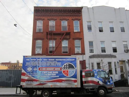 American Emergency Service Logo