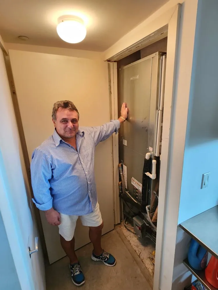 Slide of American Royalty A/C