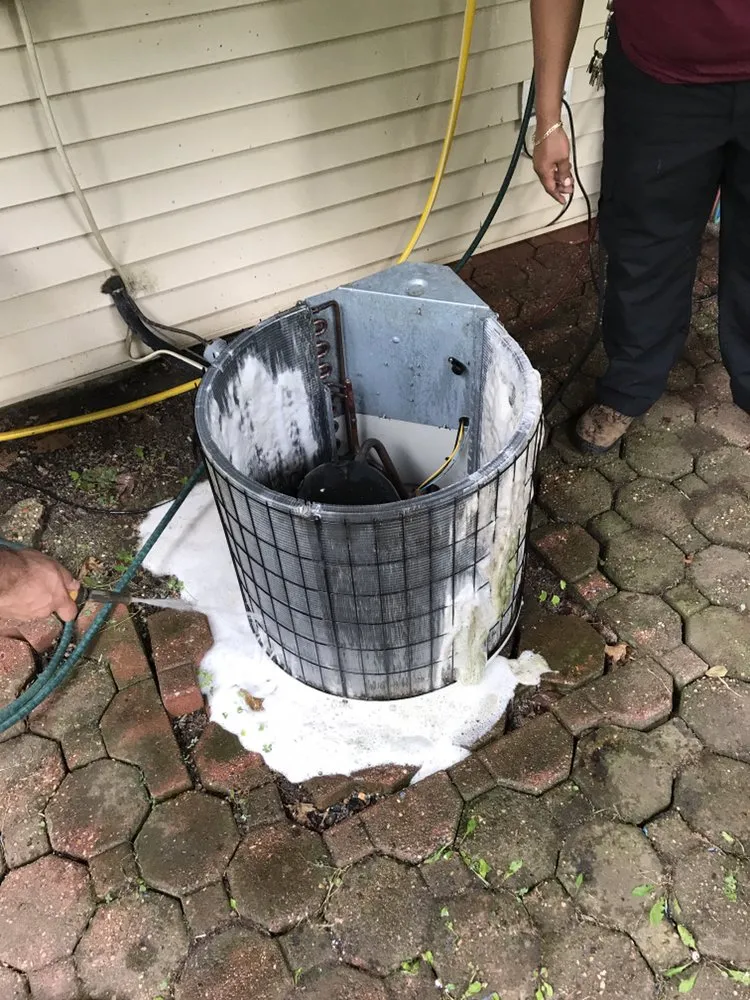 Slide of AmericanHiTech Company