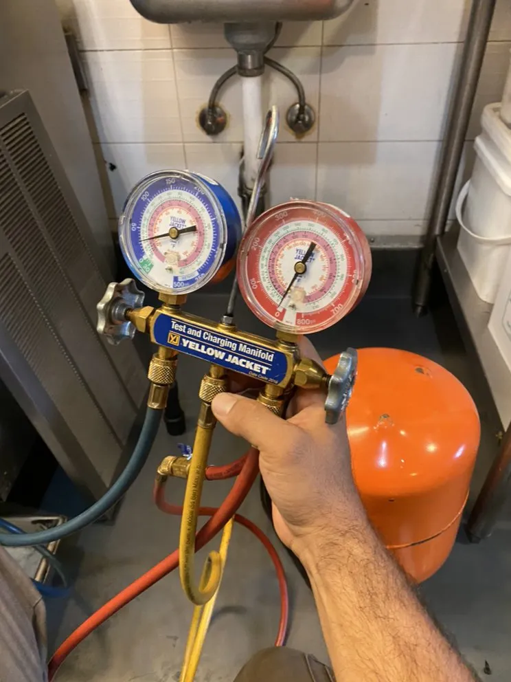 Slide of AmericanHiTech Company