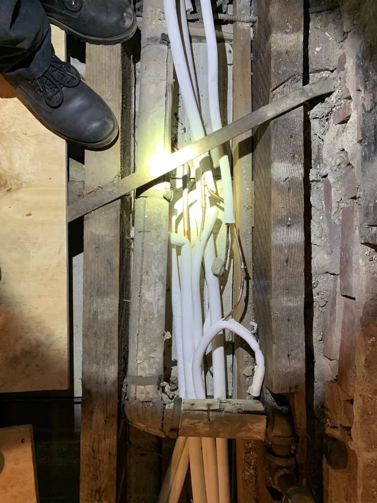 Slide of Amerikhomes Heating & AC