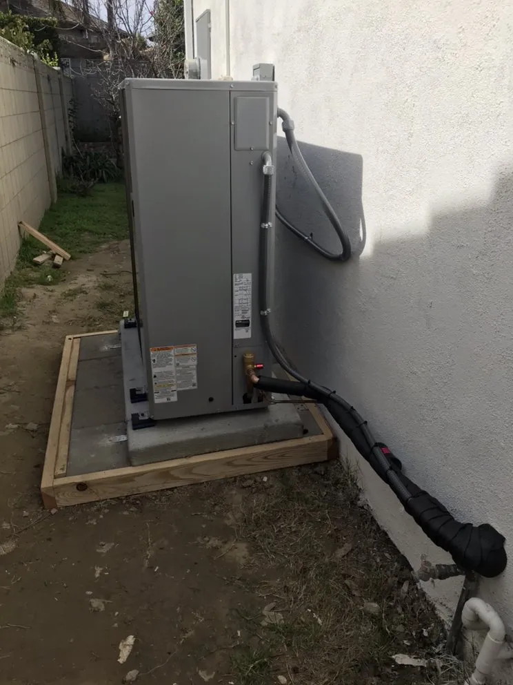 Slide of AMM Air Conditioning & Heating