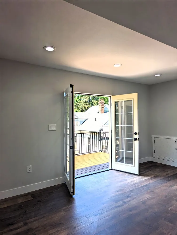 Slide of Anchored Construction