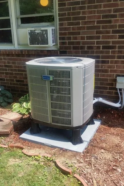 Slide of Andy's Heating & Cooling Greencastle