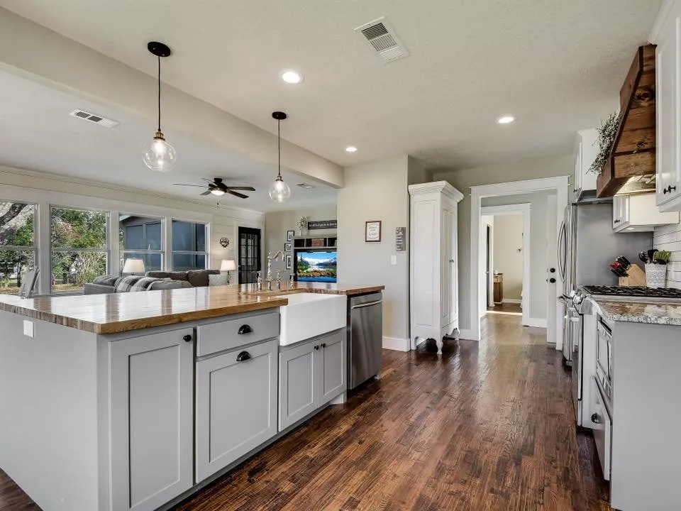 Slide of APEX Electrical A/C & Heating