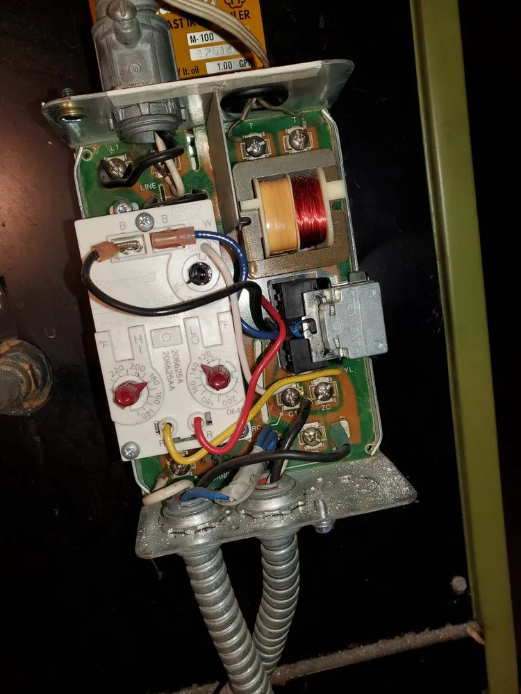 Slide of Apple Heating & Air Conditioning Plus Refrigeration