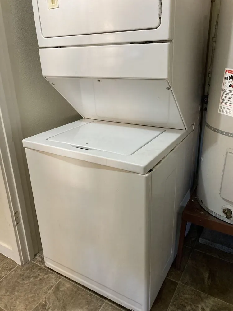 Slide of Appliance Guys, Inc