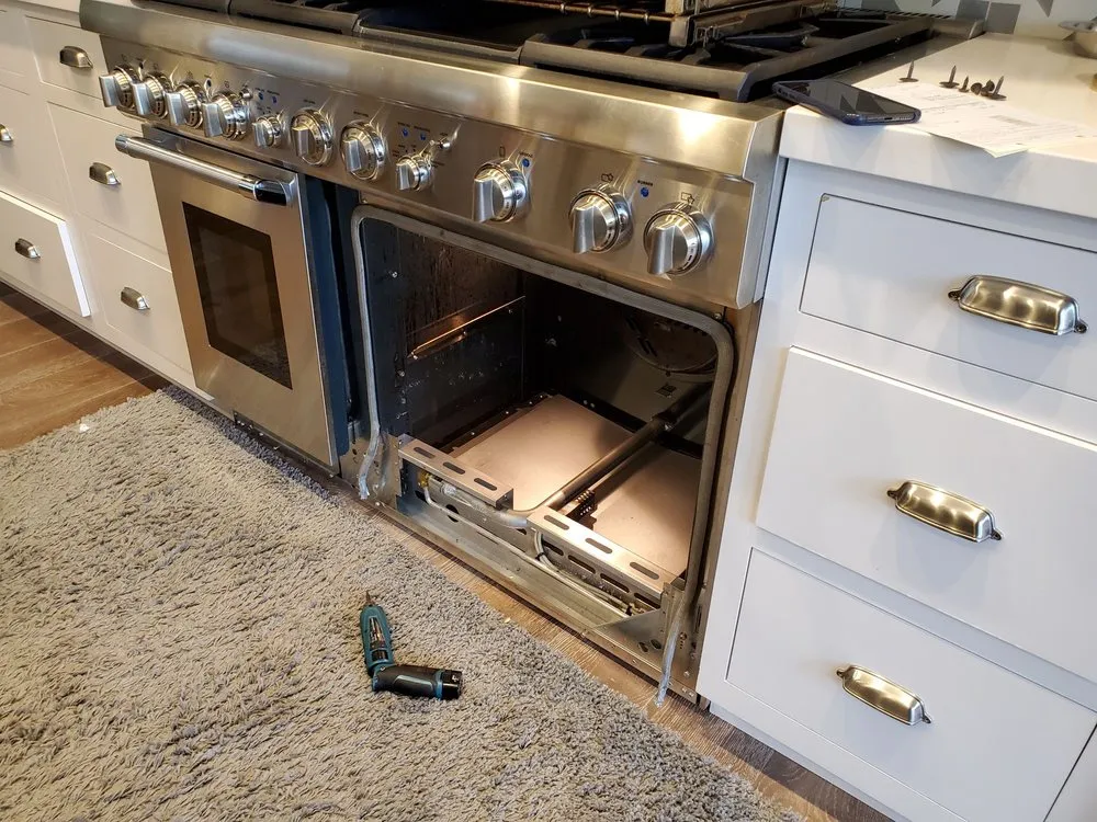 Professional HVAC installation same-day service across Tarzana, CA - Appliance Repair Clinic