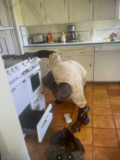 Slide of Appliance World Plus